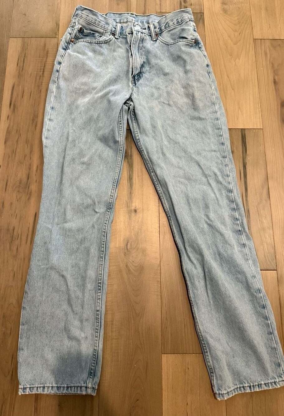 Levi's 550 Relaxed Fit Light Wash Jeans Size 32x34